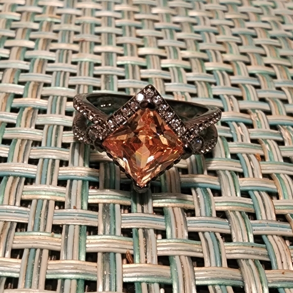 Apricot Diamante & Silver Halo Ring-FINAL PRICE - Picture 11 of 13